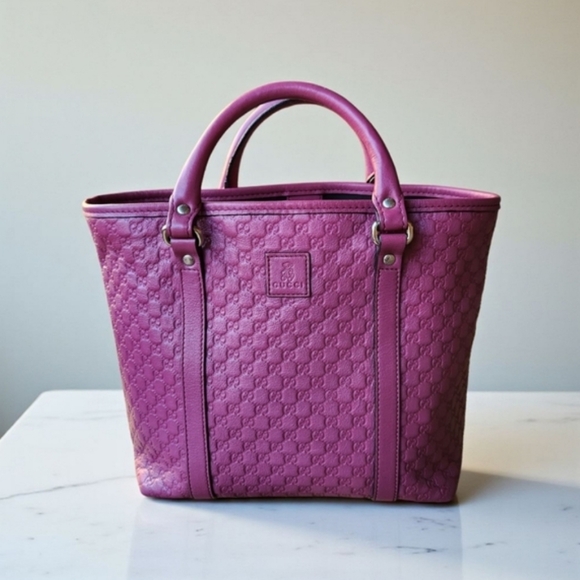 Gucci Handbags - Gucci Microguccissima Leather Tote RARE Color